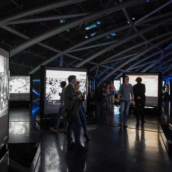 Architecture, art exhibition by night