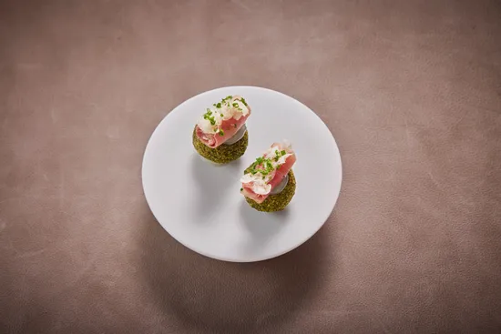 Plate with dish, Turnip – Vulcano ham – Horseradish (by Tim Mälzer)