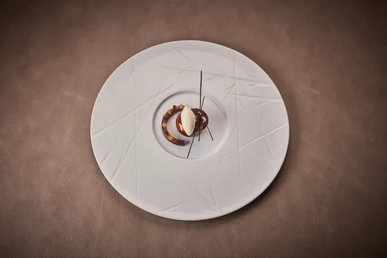 Plate with dish, Chocolate – Coffee – Guinness – Lemongrass