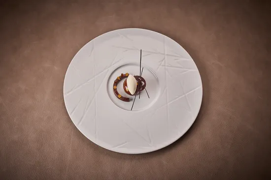 Plate with dish, Chocolate – Coffee – Guinness – Lemongrass