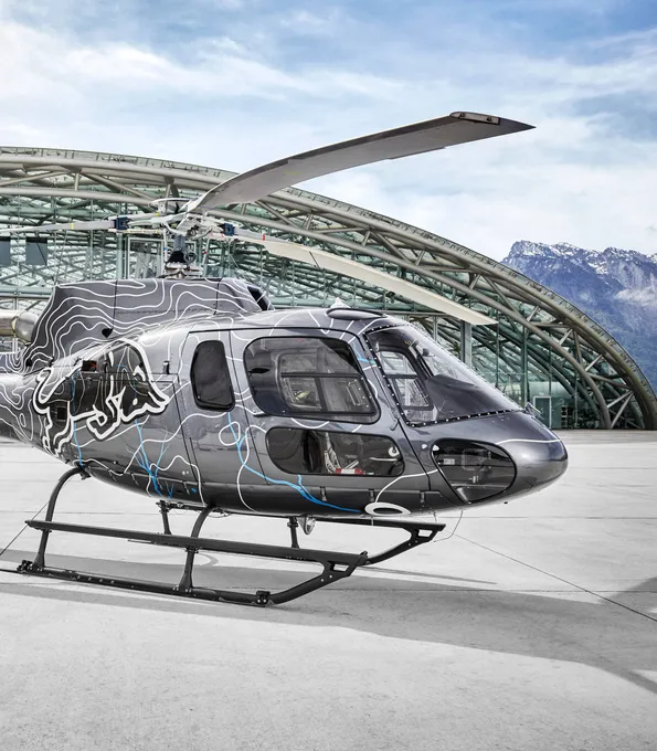 24_as_350_b3_ecureuil_the_flying_bull_01.jpg