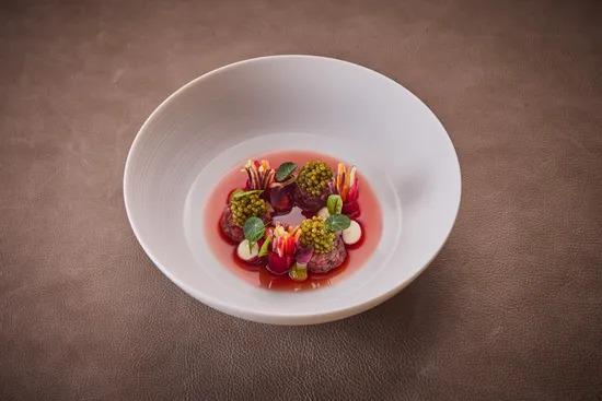 Plate with dish, Japanese wagyu, Shiso borscht, Crème fraîche, Oscietra Imperial caviar