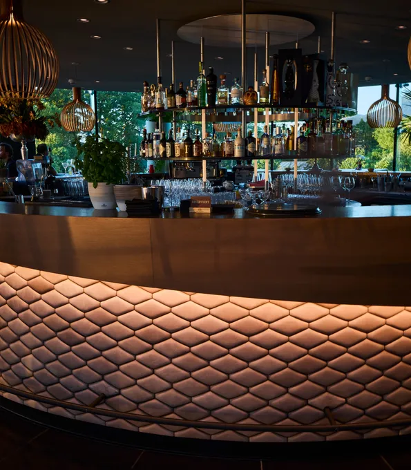 Bar area 
