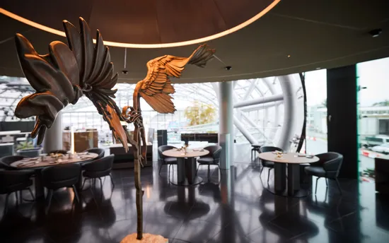Restaurant Ikarus Skulptur